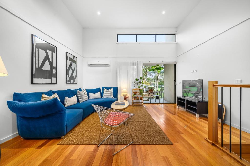 Fitzroy North House | Edi Gardens House, spacious and free parking