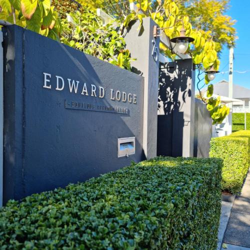 New Farm Bed & Breakfast | Edward Lodge New Fam