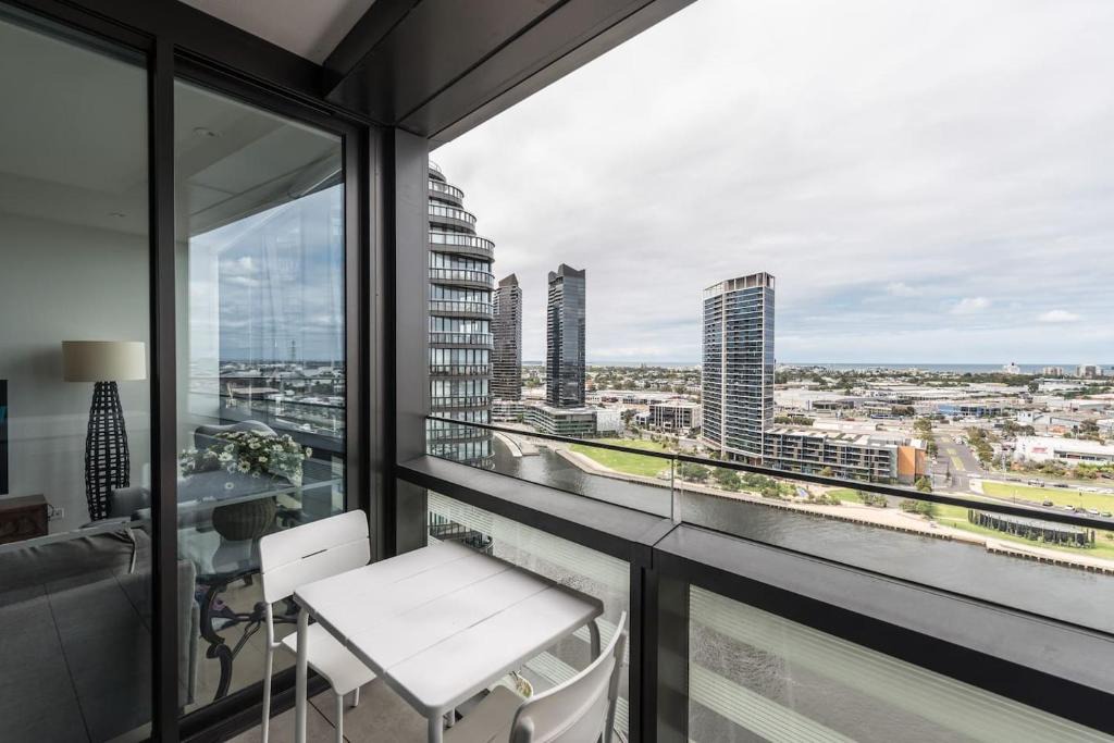 Docklands Apartment | Elevated Waterfront Stay with Indoor Pool and Views