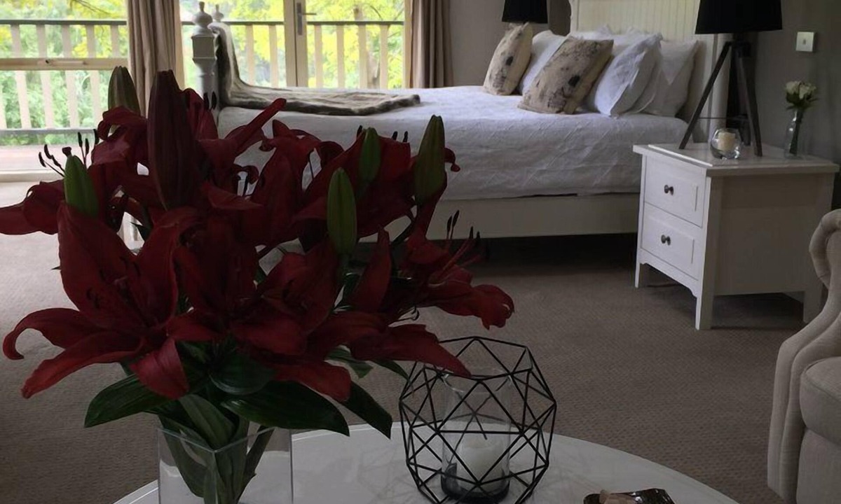 Emerald Hotel | Emerald Ridge