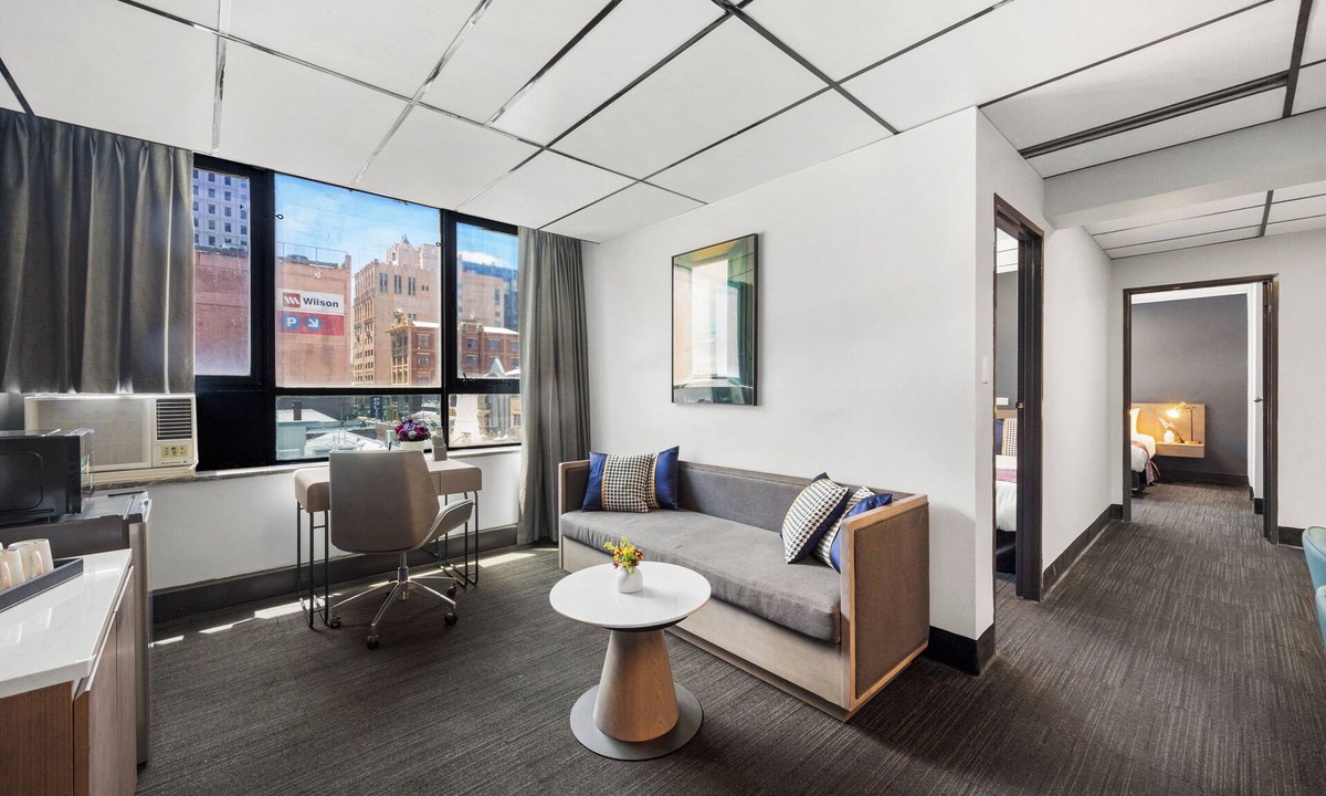 Adelaide Central Business District Hotel | Eminence on Bank