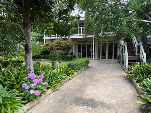 McCrae House | Entire Beachfront Vacation House
