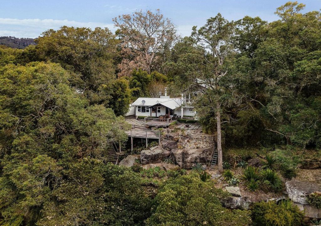 Kangaroo Valley House | Equanimity Luxurious tranquil Kangaroo Valley home