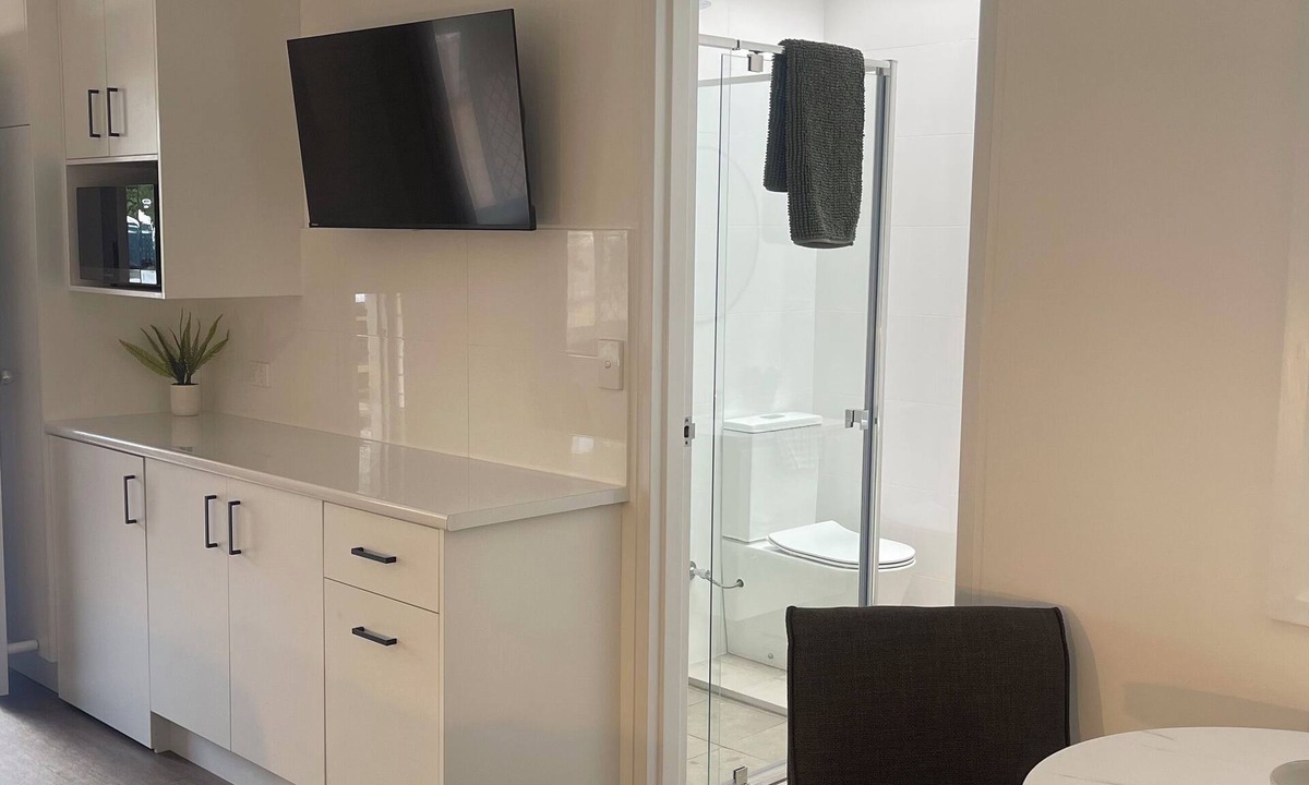 Armidale City Centre Hotel | Estelle Kramer Motor Inn