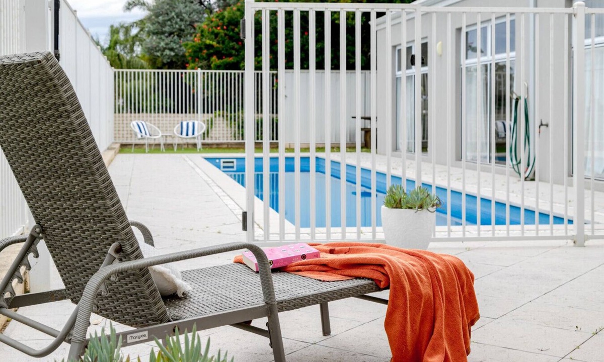 Dawesville House | Estuary Poolside Escape in Dawesville Mandurah
