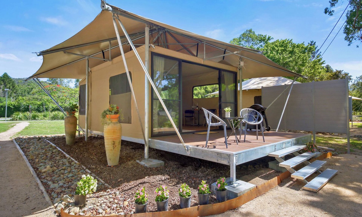 Eudlo Cabin | Eudlo Valley Glamping - Luxury pet-friendly tent stay!