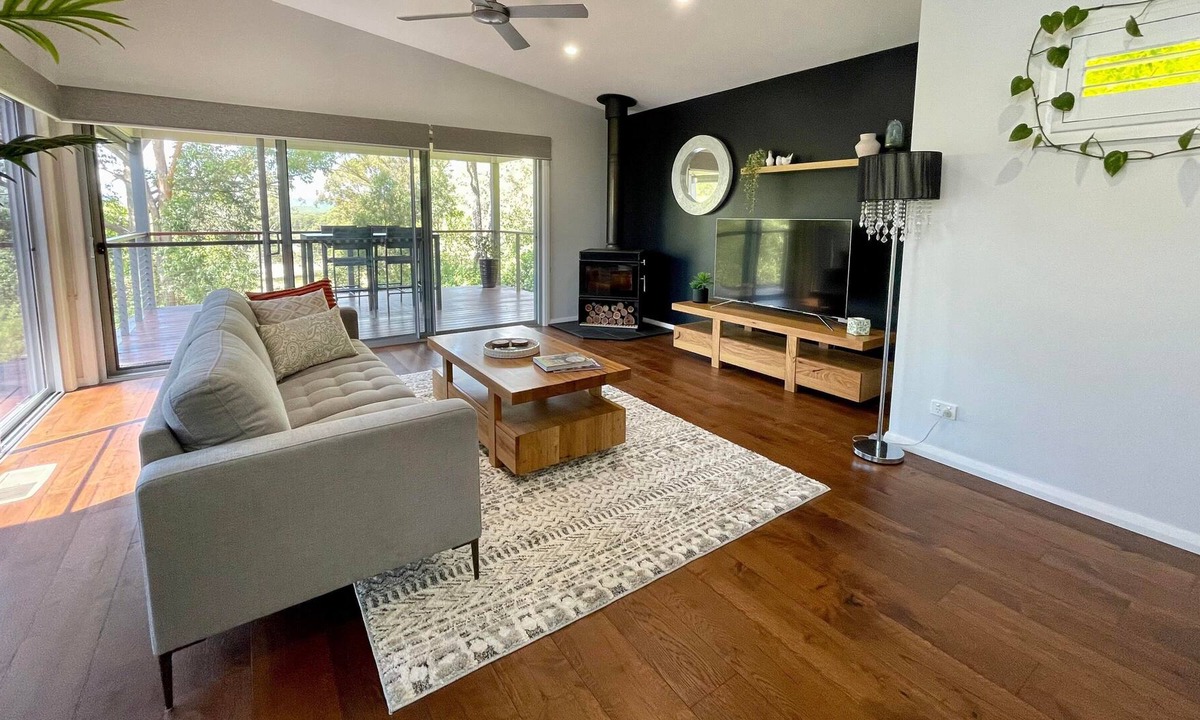Cessnock House | Evergreen - Good Views All-round