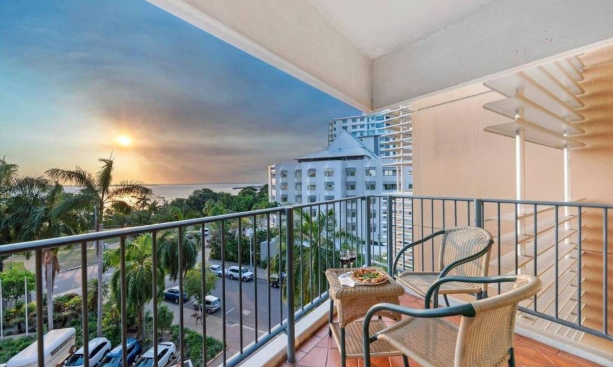 Darwin City Centre Apartment | Exclusive Harbourfront Two Adjacent Stays w Pool