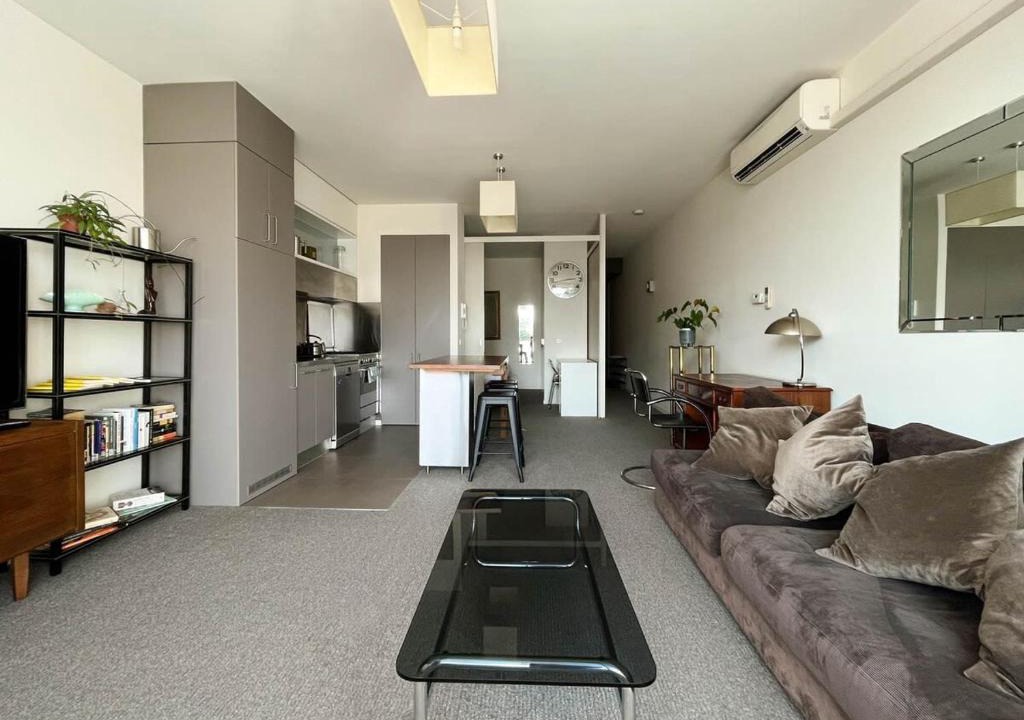 Windsor Apartment | Explore Melbourne from this Chic 1BR in Windsor