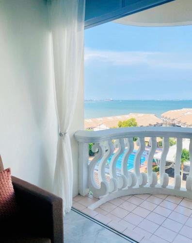 Taman Tanjung House | FA Seaview Glory Beach Resort