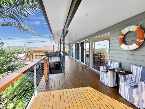 Surf Beach House | Fab 3-Bed Stay with Great Outdoors & Water Views