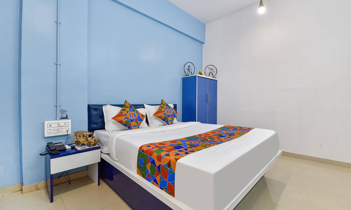 Surat Hotel | Fabexpress Solitaire