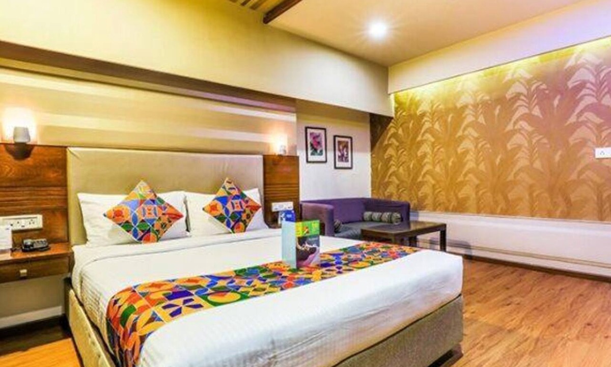 Kadubeesanahalli Hotel | Fabhotel Chaitanya