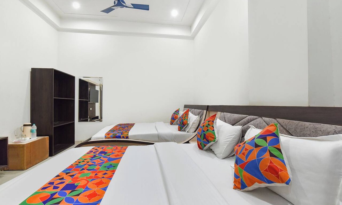 Khatu Hotel | Fabhotel Dev Bhumi