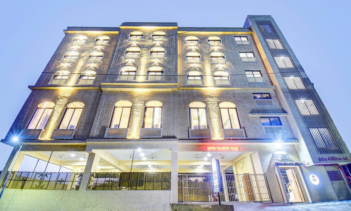 Nashik Hotel | Fabhotel Majestic Pearl