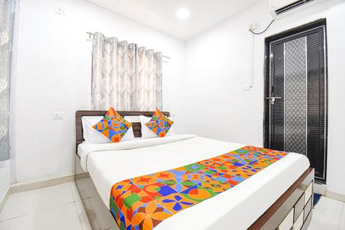 Phase 1 Hotel | FabHotel Silver 7 Homes