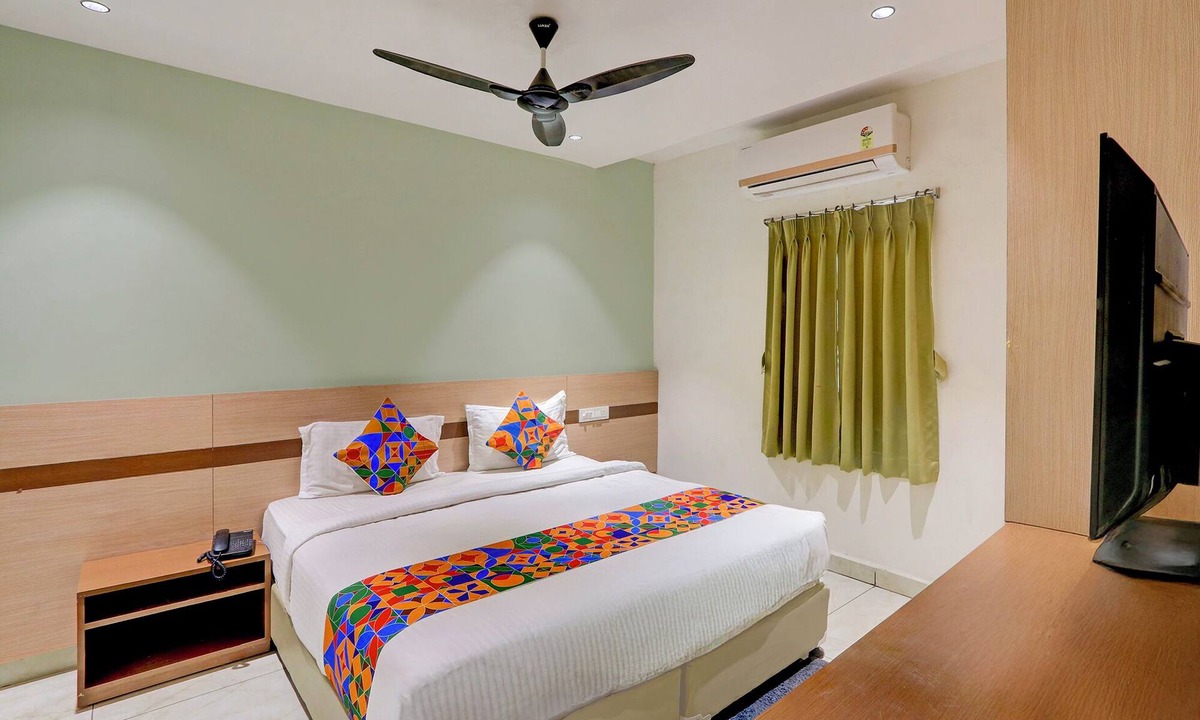 Hanmakonda Hotel | Fabhotel Silver Cloud