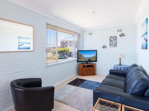 Tuncurry Apartment | Fairholme 8