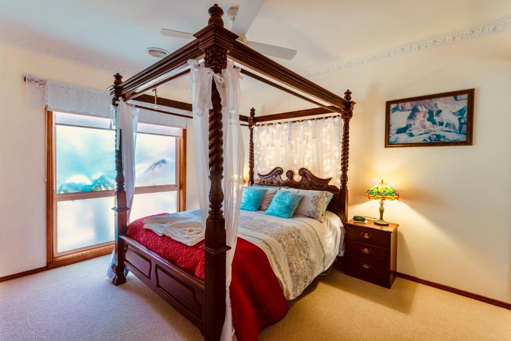 Wallington House | Fairy Wren Cottage Country to Coast Retreat