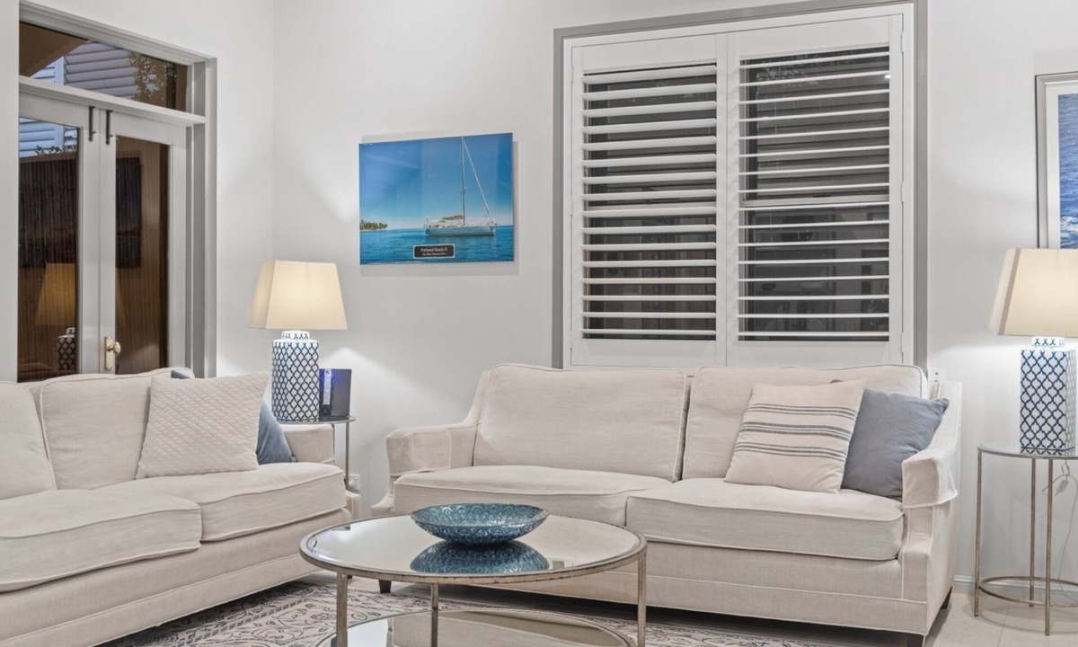 Hamilton Apartment | Family Friendly 3BR with Pool in Hamilton