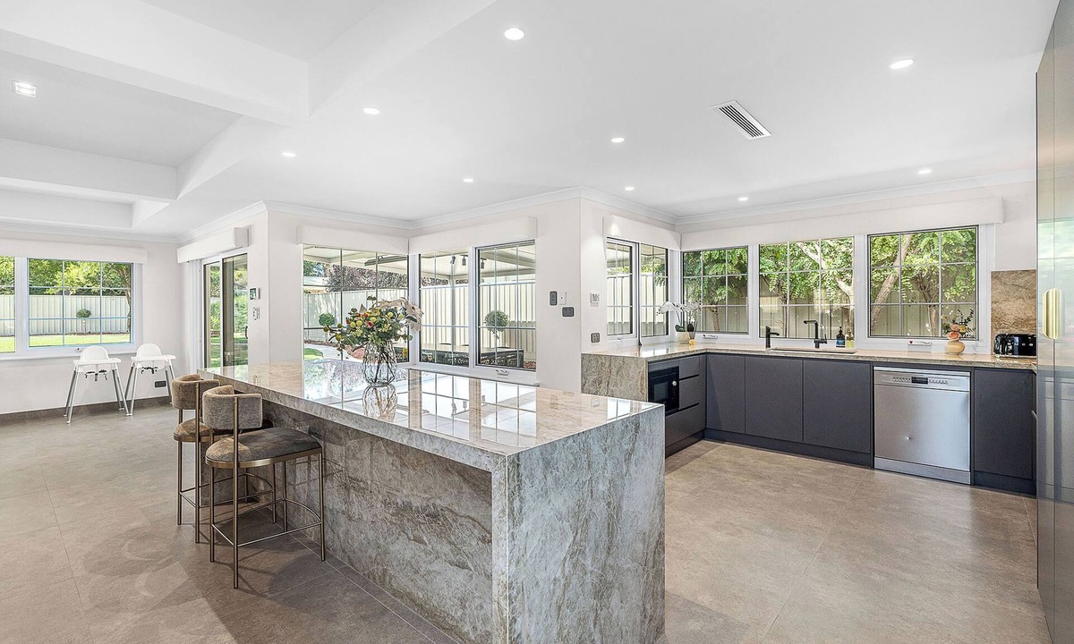 Applecross House | Family-Friendly Perth Stay with a Huge Backyard to Explore