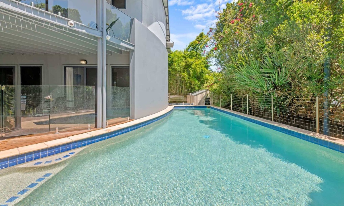 Sandgate House | Family-Sized Retreat with Private Garage