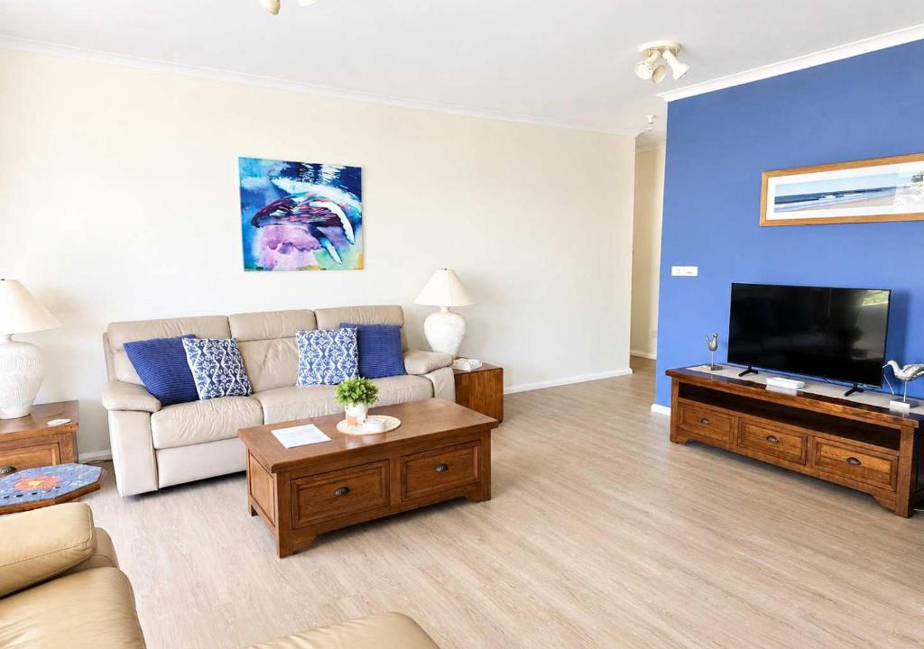 Mollymook Beach Apartment | Fathoms 1 - 2BR beach resort apartment
