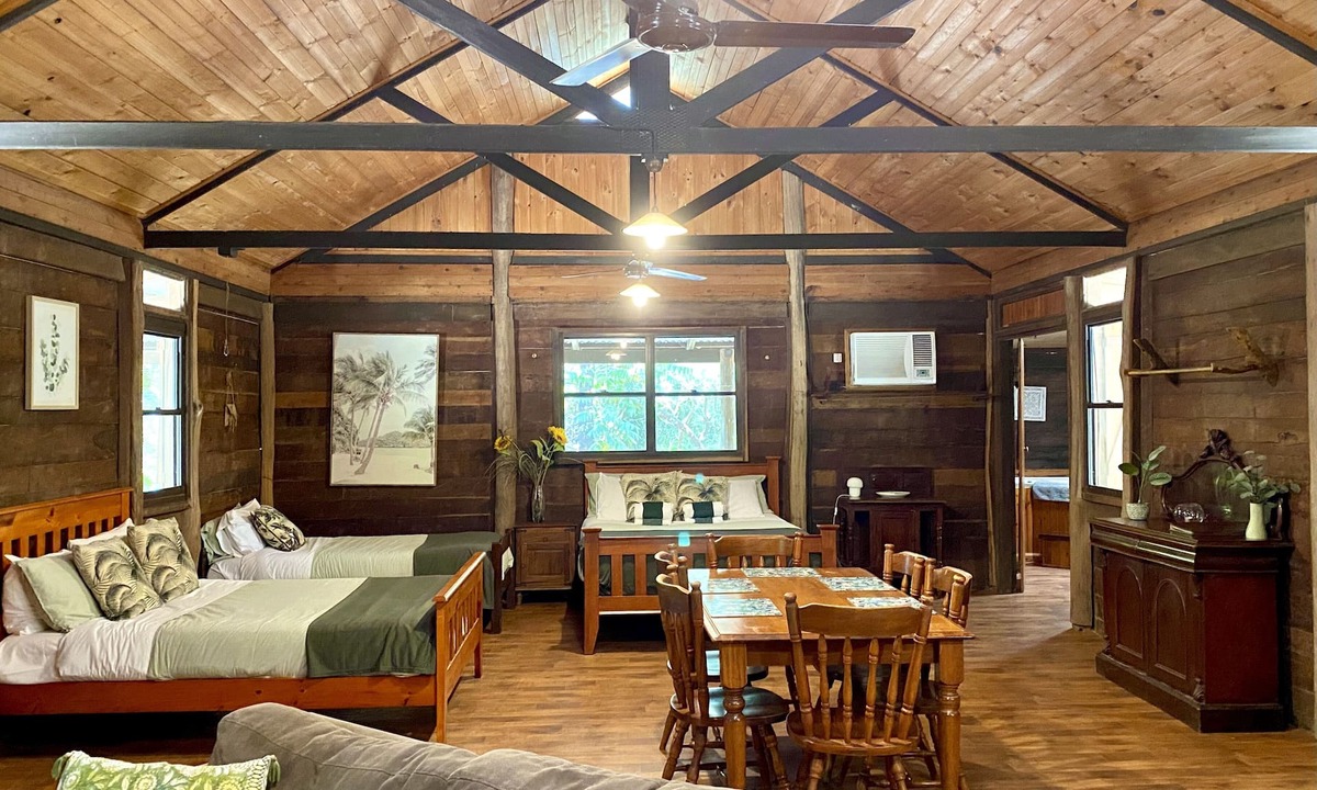 Byfield Hotel | Ferns Hideaway Resort