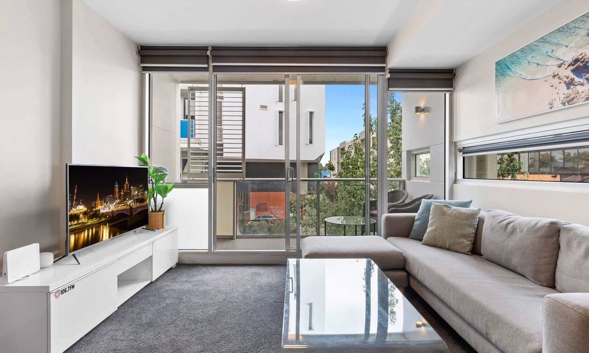 Fitzroy North Apartment | Fitzroy North 1-Bed with Balcony by Edinburgh Park