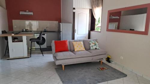 Cayenne Apartment | Fleur de Suzini