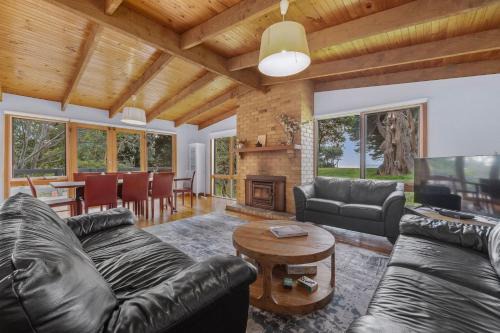 Flinders House | Flinders Ocean Escape