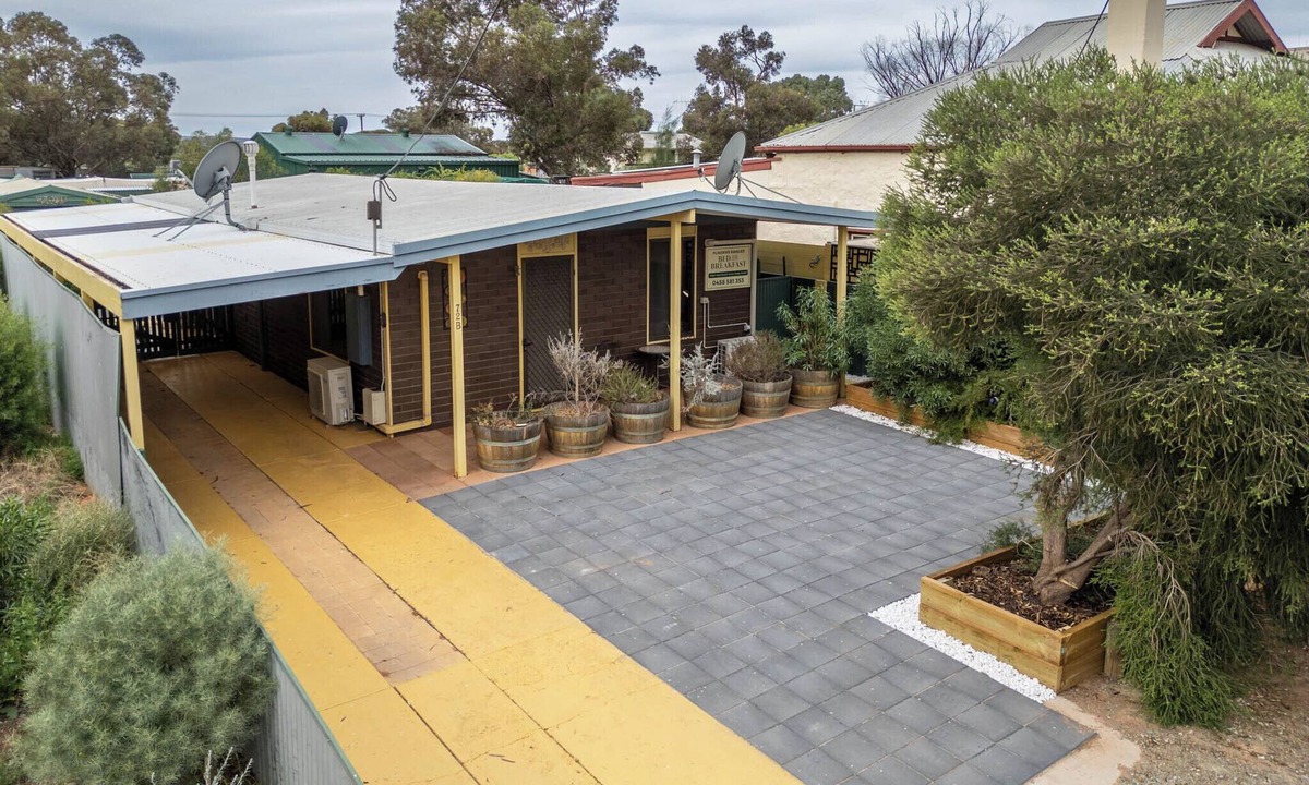Wonoka Bed & Breakfast | Flinders Ranges Bed and Breakfast