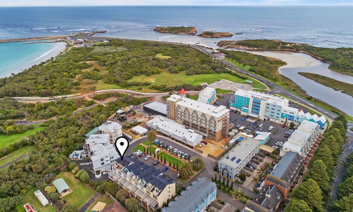Warrnambool Apartment | Four bedroom beachside apartment
