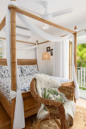 Port Douglas Villa | Fullmoon Cottage - Easy Walk to the Beach and Town