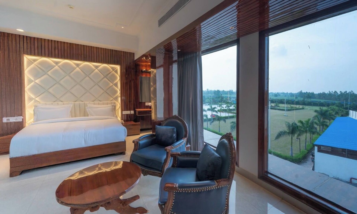 Hasanpur Hotel | Gajraula Sukhdev Dhaba & Resort