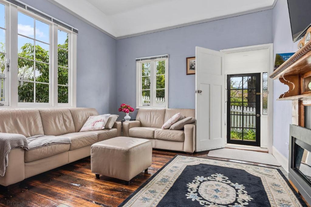 New Town House | Gatehouse on Stoke