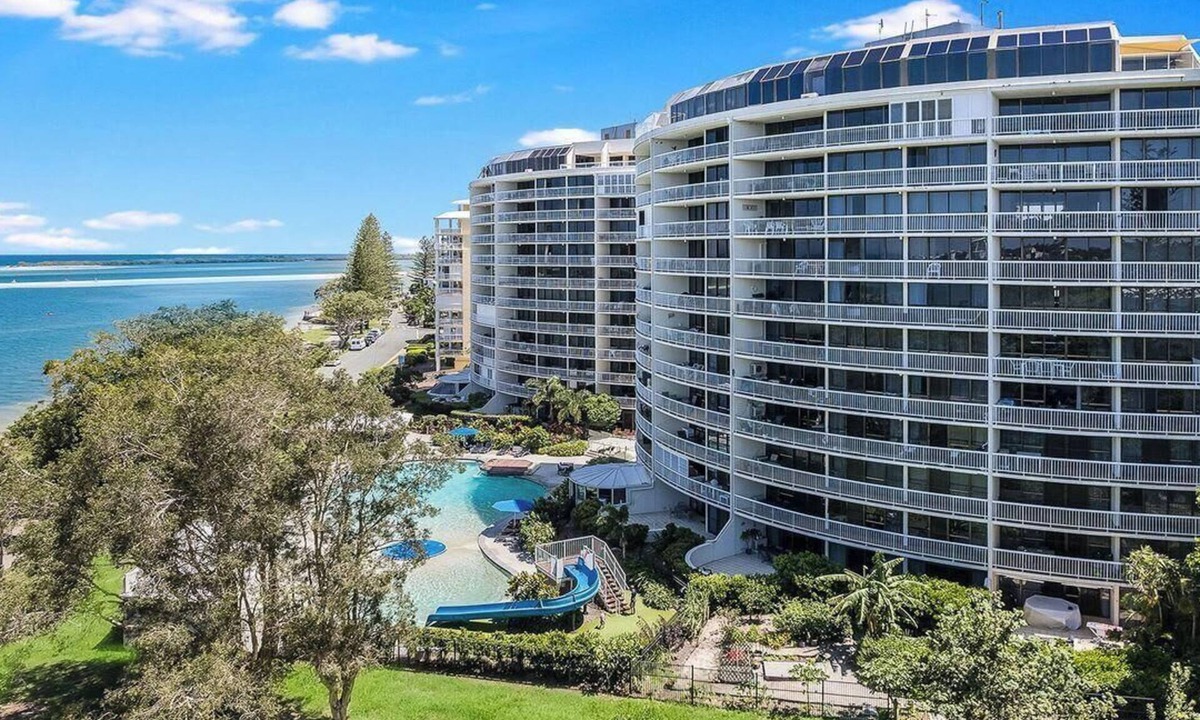 Golden Beach Apartment | Gemini Resort 55 Stunning Ocean Views
