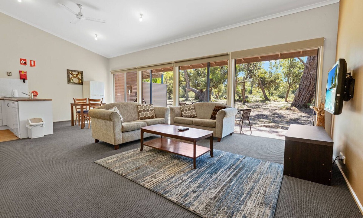 Forge Creek House | Gippsland - Waterfront Retreat: Secluded lodges perfect for nature lovers