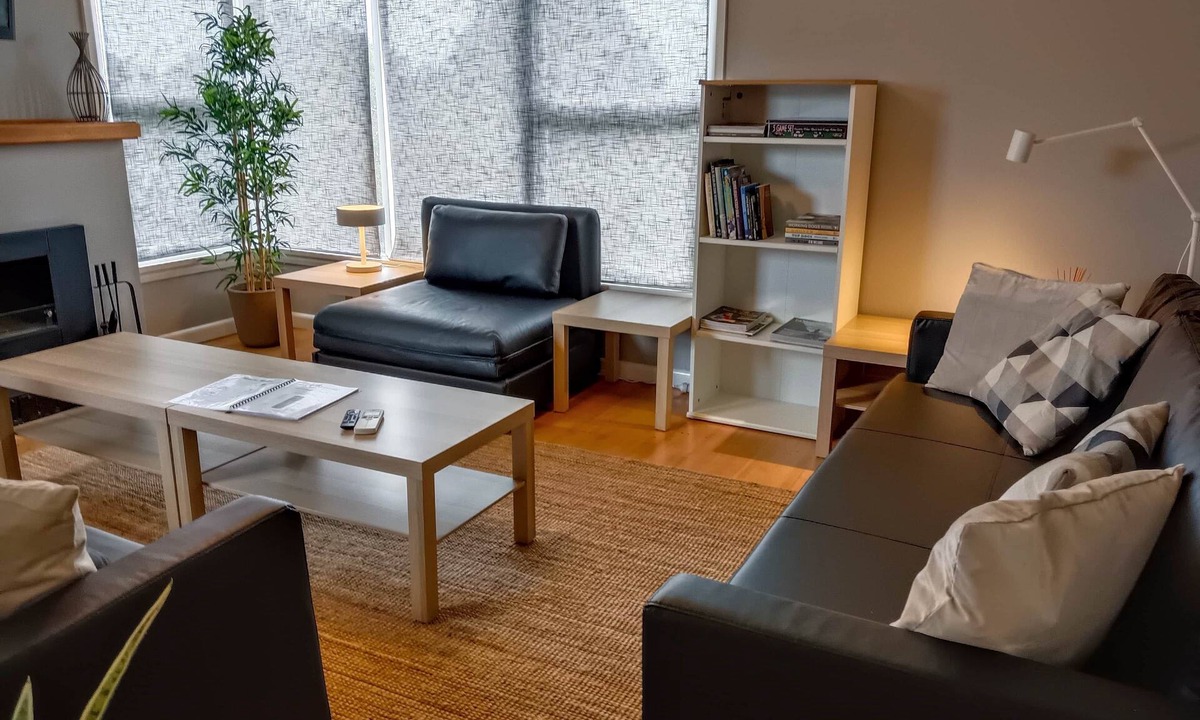 Gladstone House | Gladstone gem - Gateway to the Bays