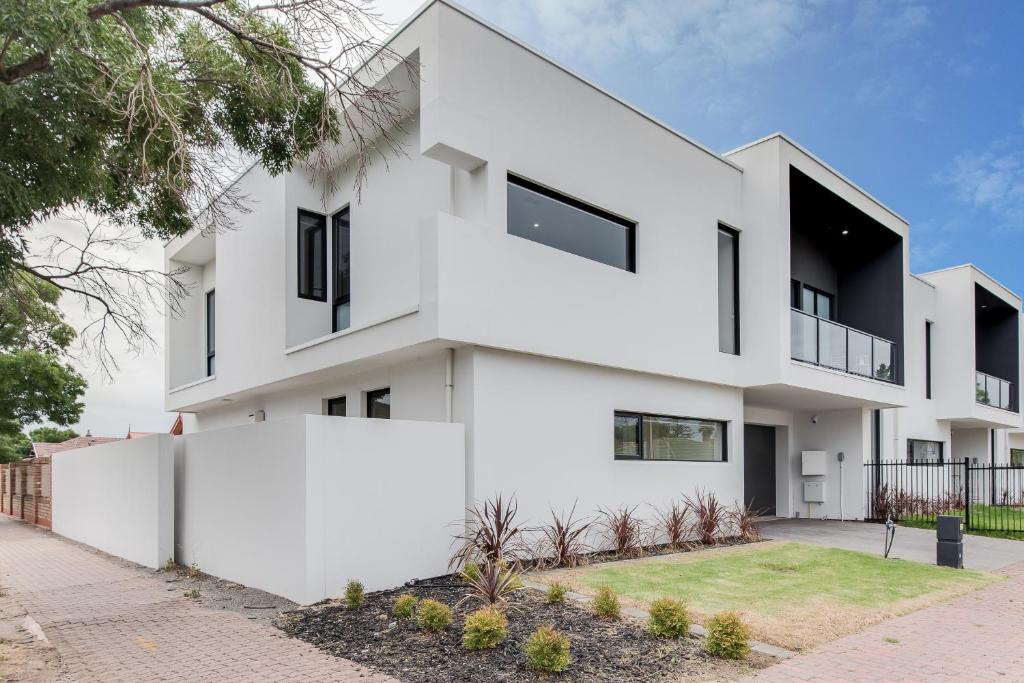 Glenelg East House | Glenelg on First