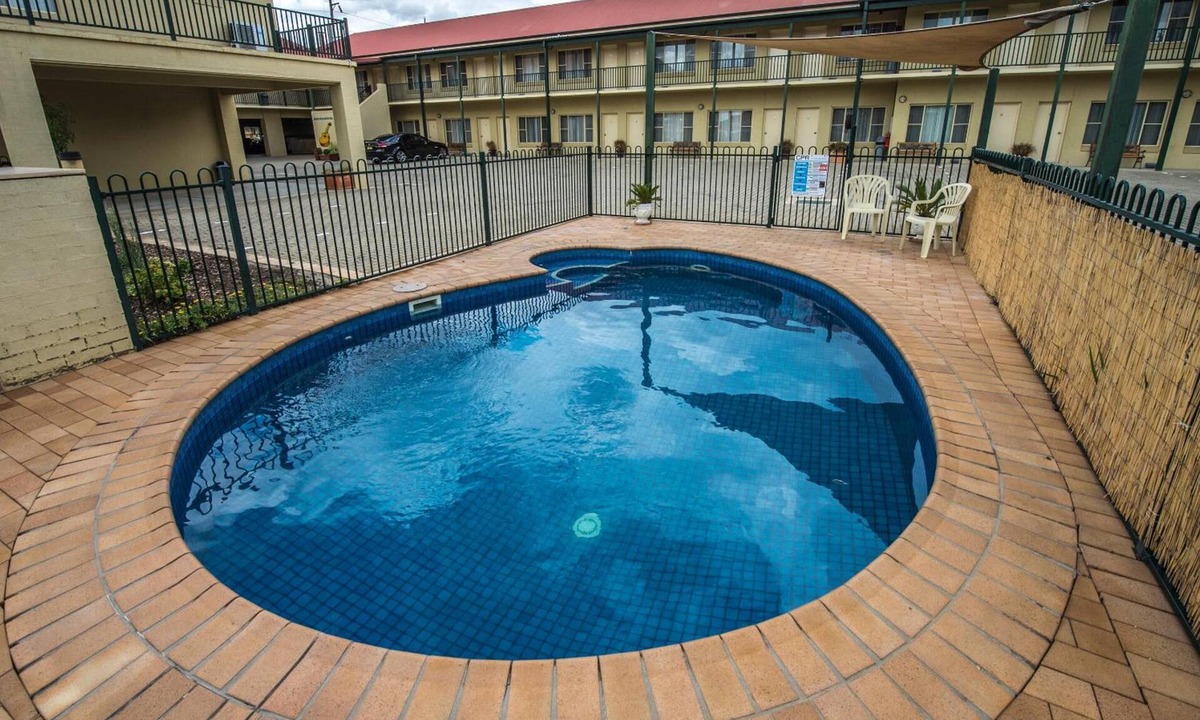 Hillvue Hotel | Golden Guitar Motor Inn
