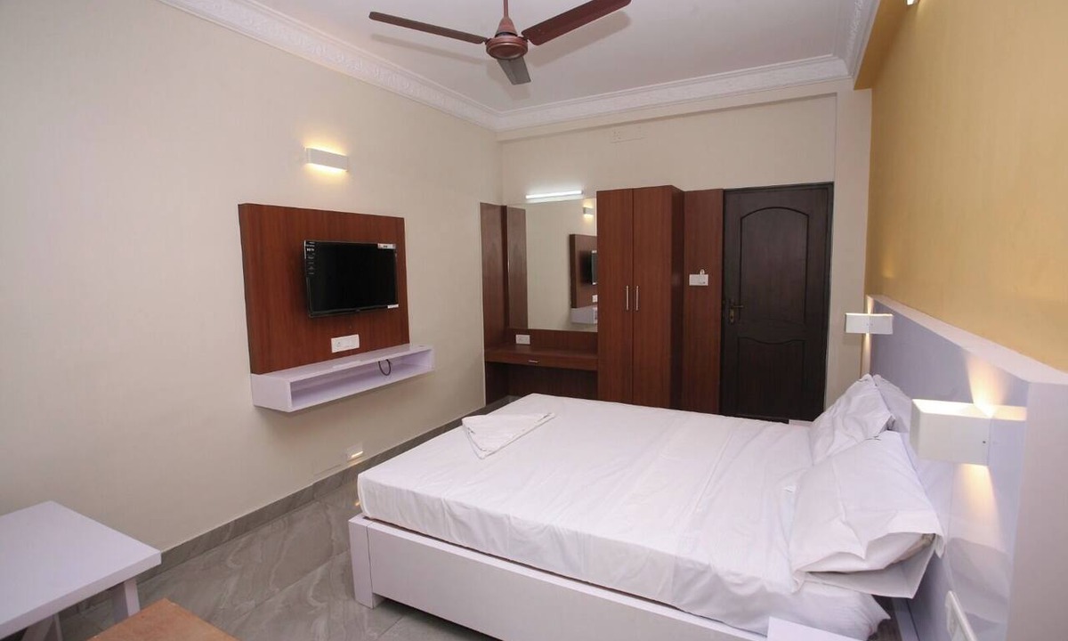 Central Chennai Resort | Golden Tower