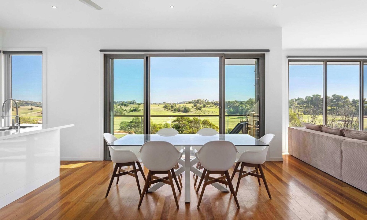 Fingal House | Golf Course Retreat - 5 Min to Hot Springs & Beach