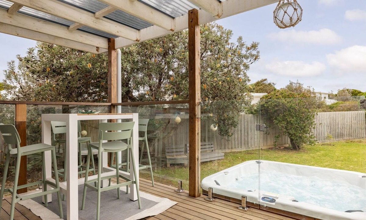 Surf Beach House | Good Vibes at Surf Beach