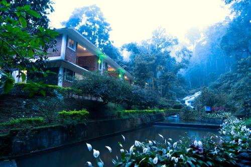 Devikolam Hotel | Goodland Falling Water Munnar