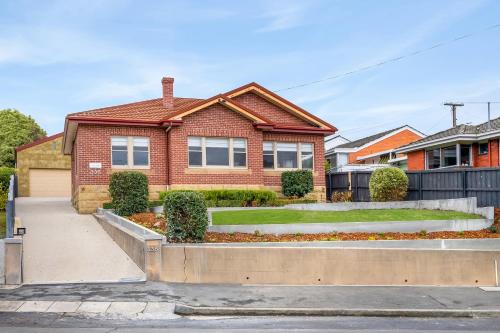 New Town House | Gorgeous Hobart Accommodation - Park on Park - New Town
