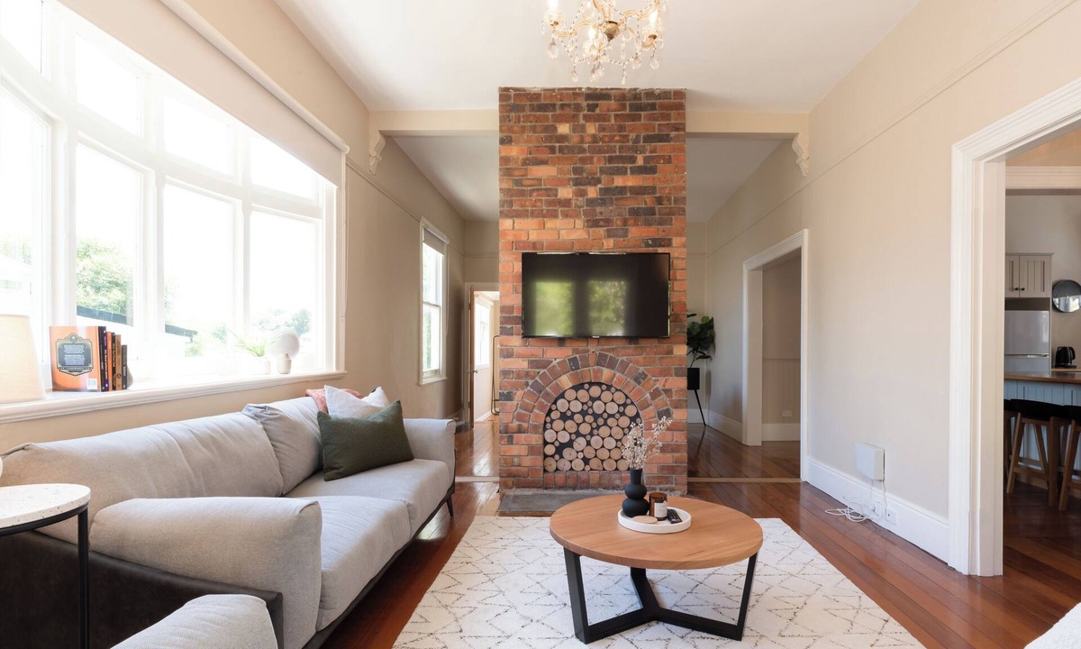 South Launceston Apartment | Gorgeous on Galvin: Close to Town Yet A Mile Away
