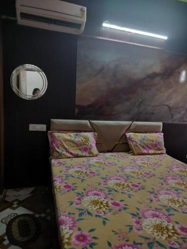 Vrindavan Apartment | Govind dham