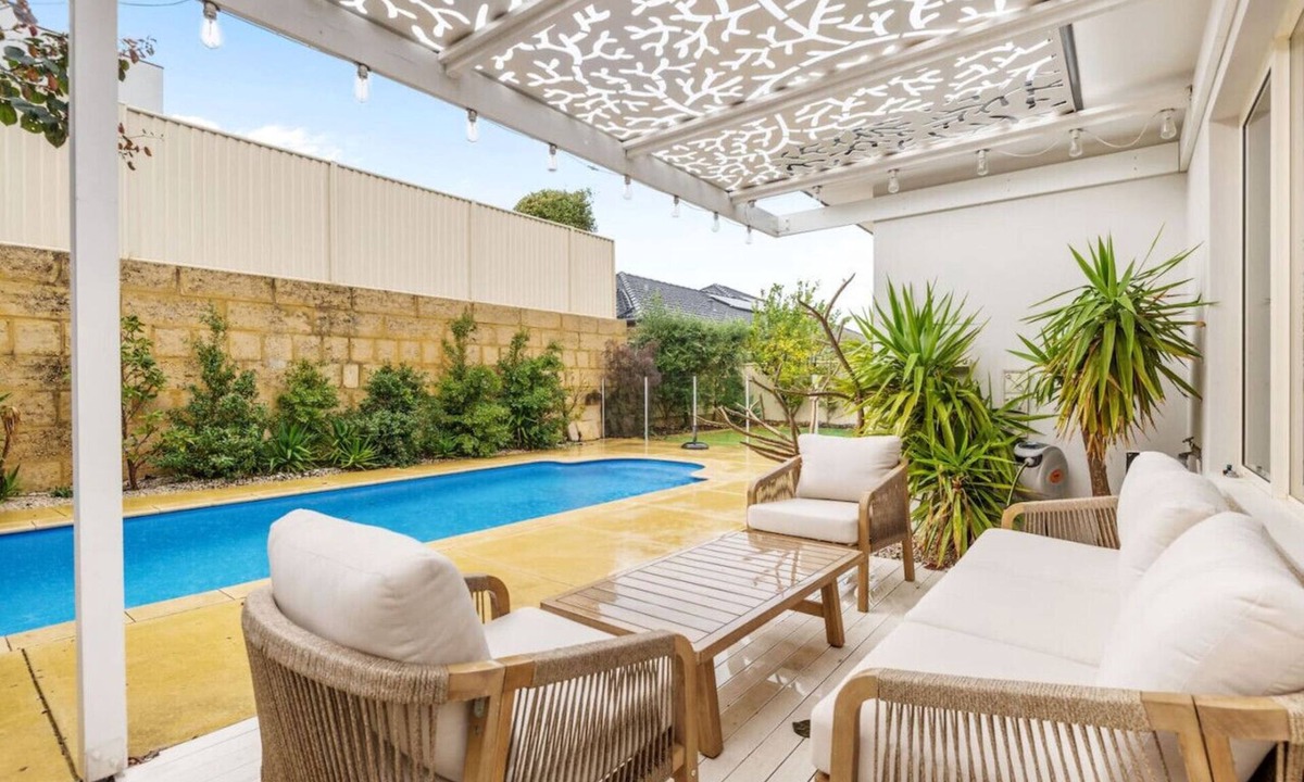 Burns Beach House | Grandeur Beachside Retreat | Dreamy Getaway Awaits