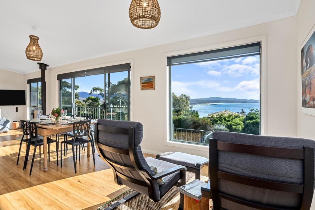 Binalong Bay House | GRANITE BEACH HOUSE @ Bay of Fires